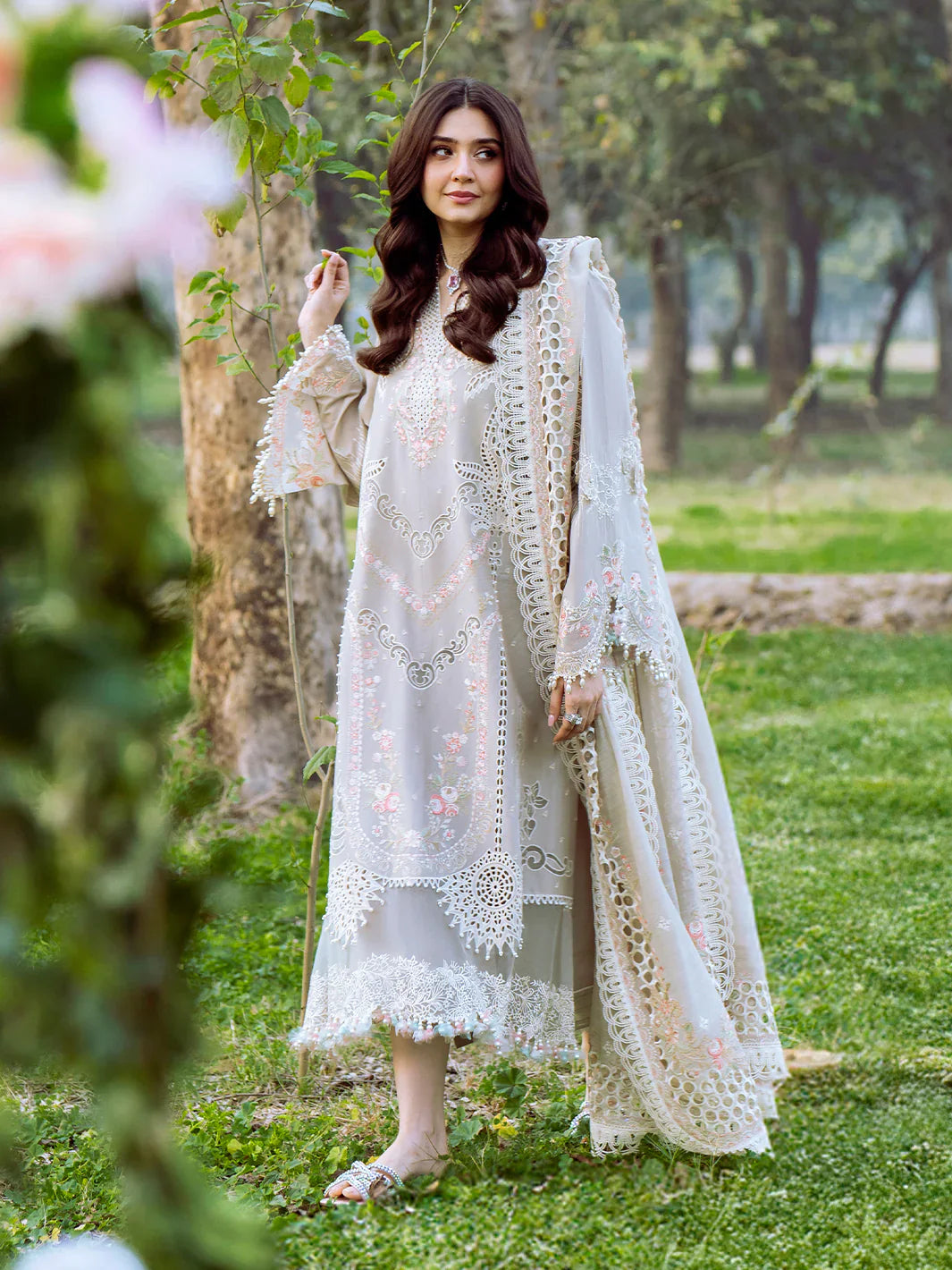 EMBROIDERED LAWN UNSTITCHED 3PC SET | KPA0029