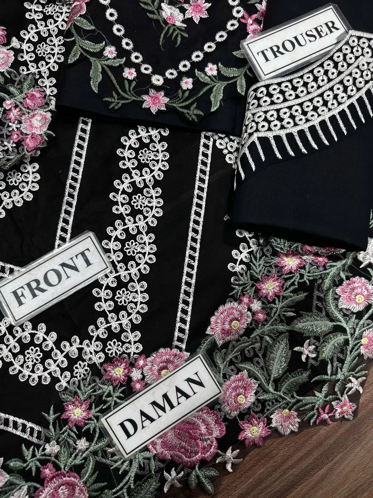 EMBROIDERED LAWN UNSTITCHED 3PC SET | KPA0005