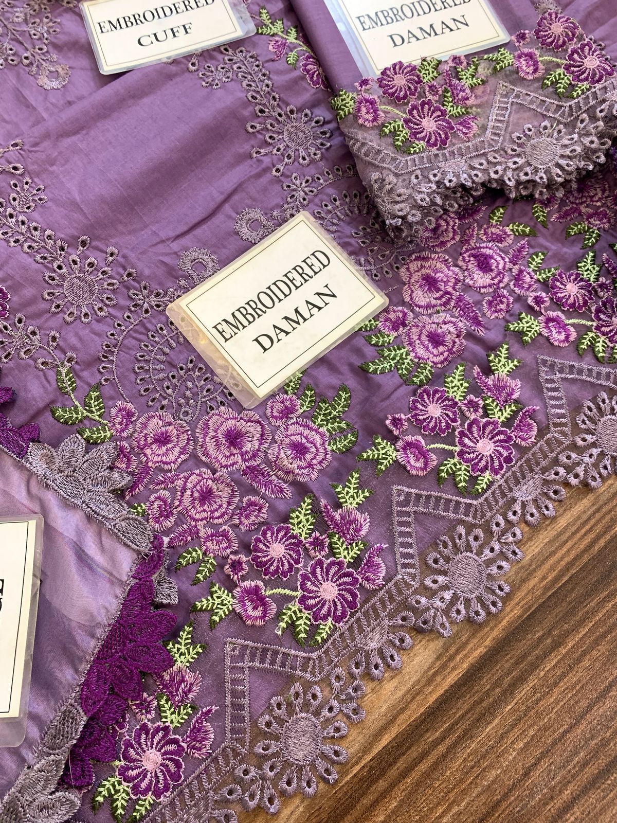 EMBROIDERED LAWN UNSTITCHED 3PC SET | KPA0011