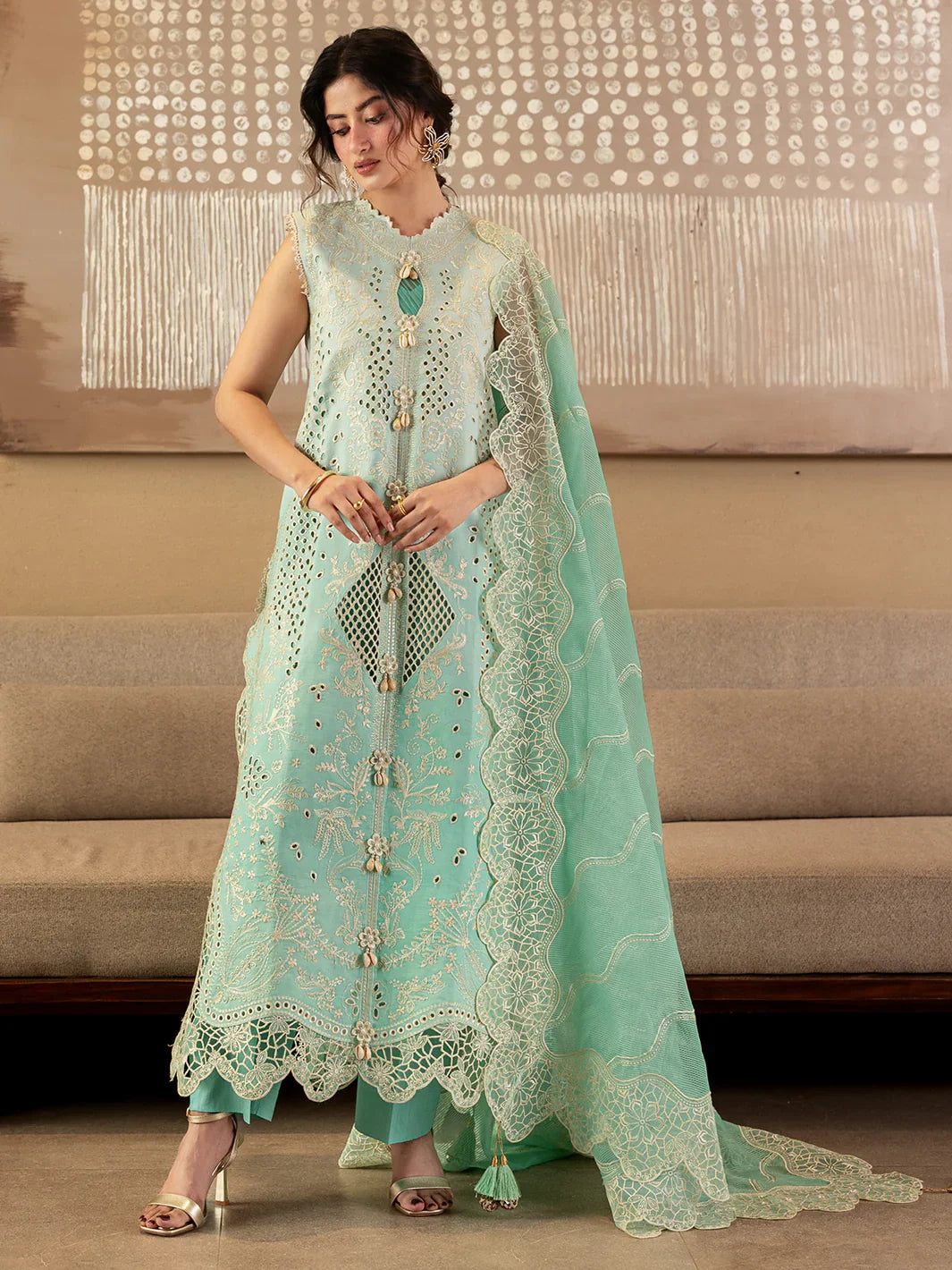 MAHNUR COTTON EMBROIDERED UNSTITCHED 3PC SUIT | KPA0108