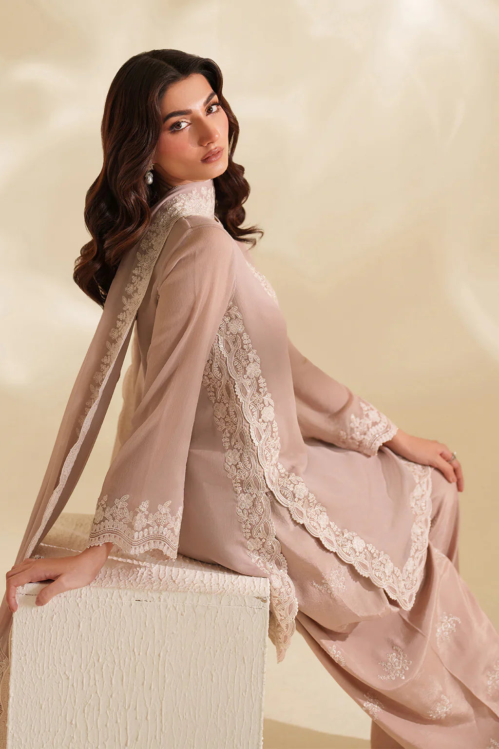 RANGRASIYA EMBROIDERED LAWN UNSTITCHED 3PC SET | KPA0049