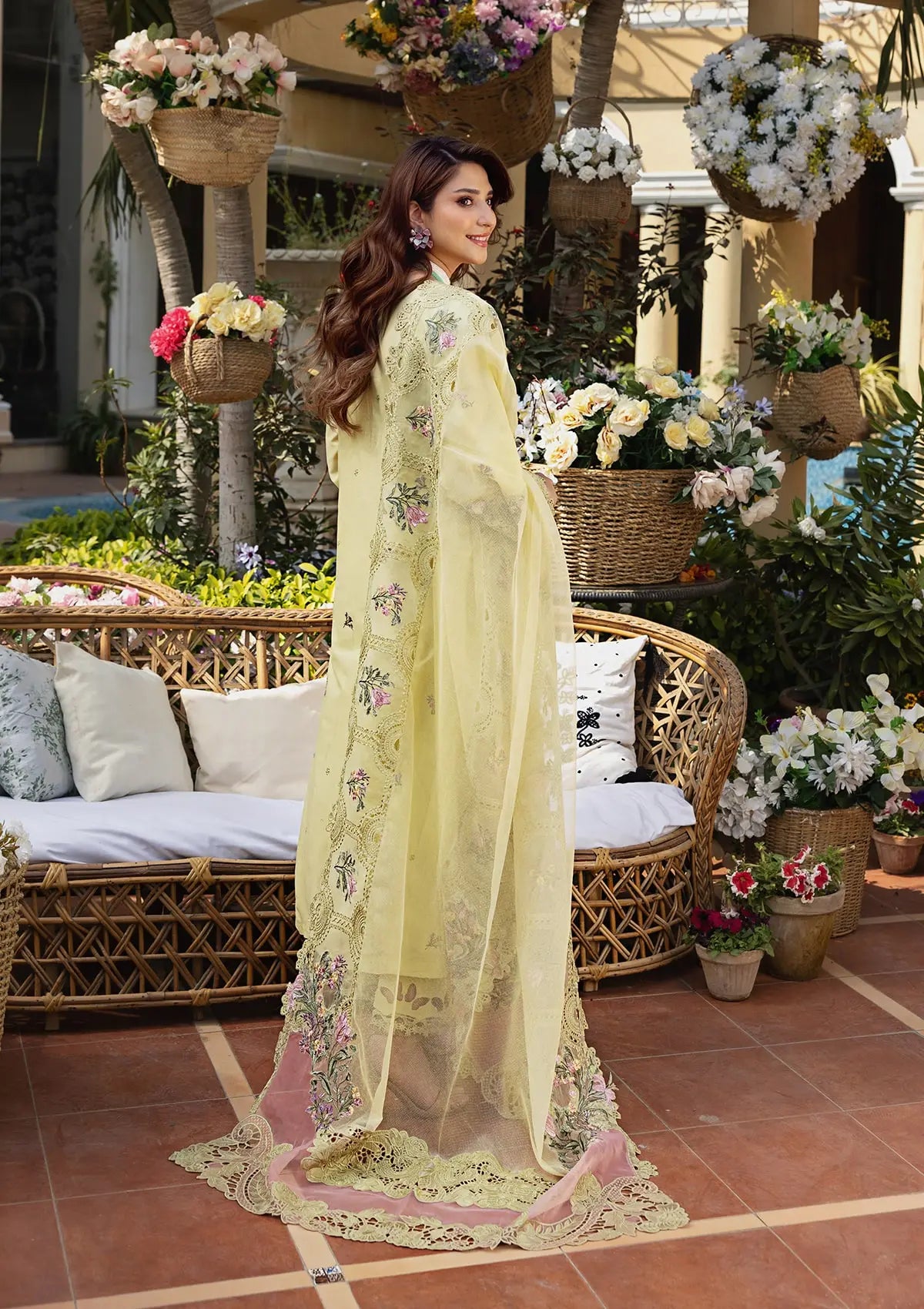 ELAF BAHAAR LAWN CHIKENKARI UNSTITCHED 3PC SUIT | KPA0090