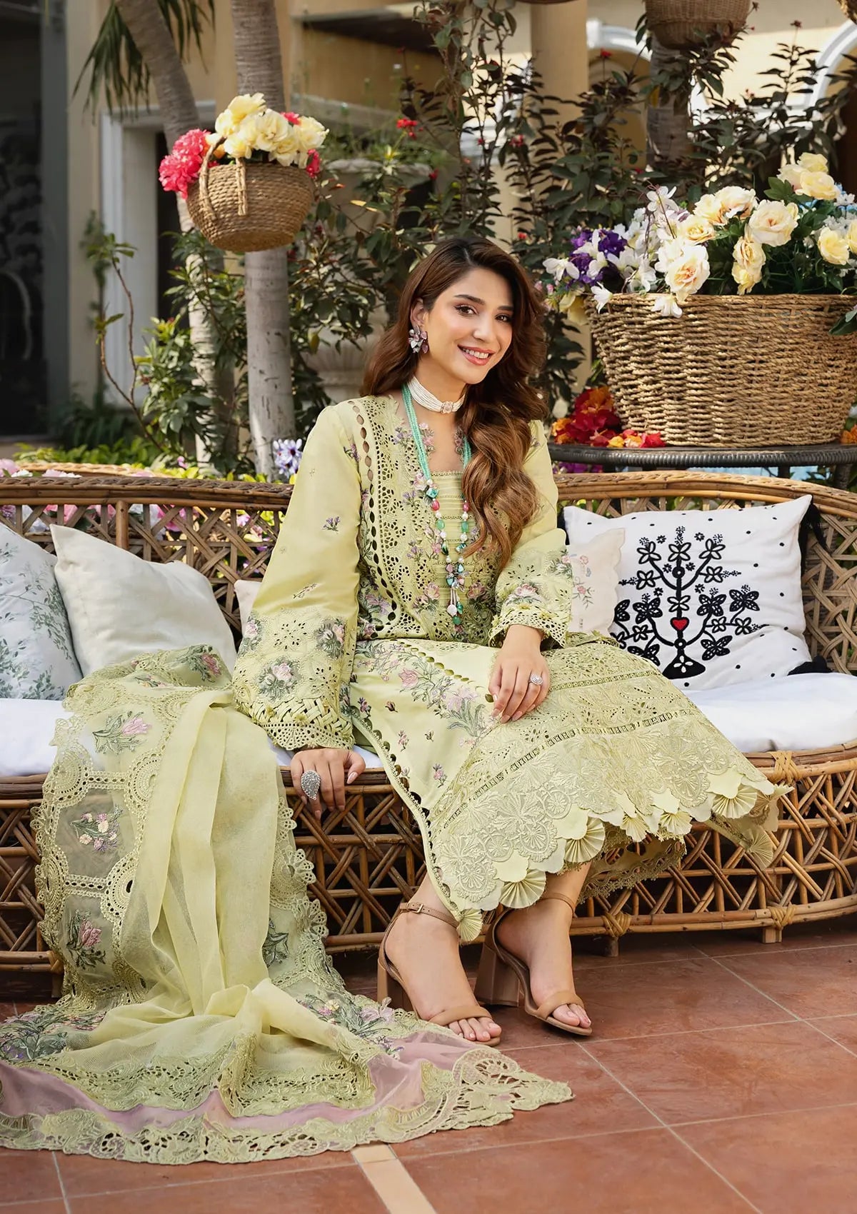 ELAF BAHAAR LAWN CHIKENKARI UNSTITCHED 3PC SUIT | KPA0090