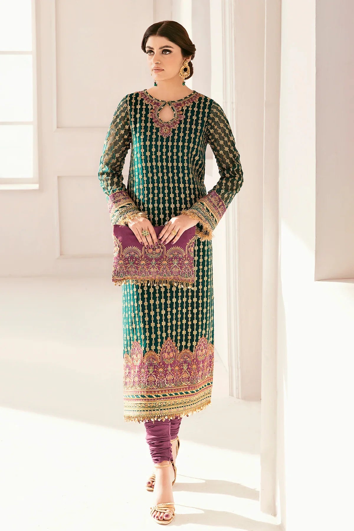 BAROQUE EMBROIDERED UNSTITCHED 3PC SUIT | KPA0069