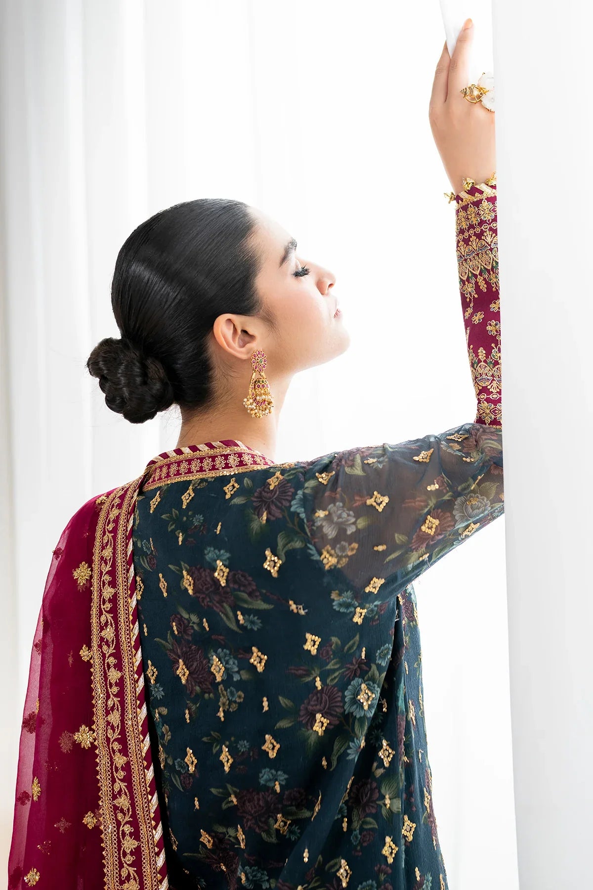 BAROQUE CHIFFON EMBROIDERED UNSTITCHED 3PC SUIT | KPA0102