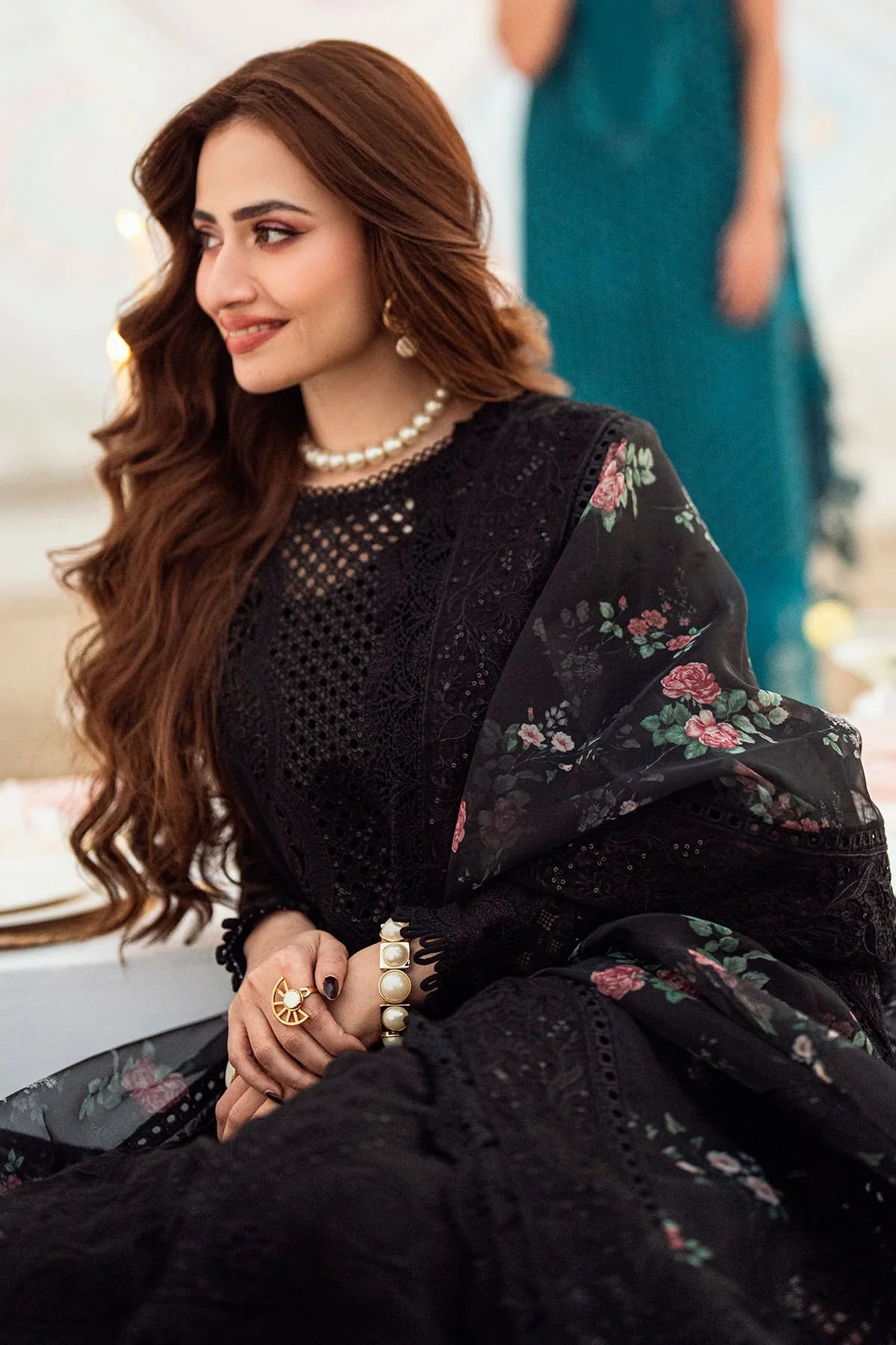 NUREH LAWN EMBROIDERED UNSTITCHED 3PC SUIT | KPA0104