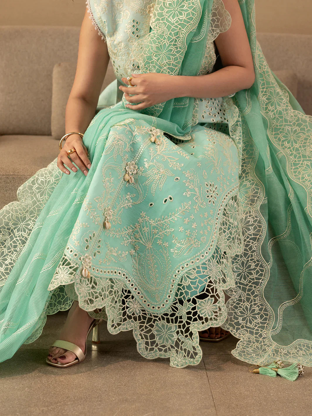MAHNUR COTTON EMBROIDERED UNSTITCHED 3PC SUIT | KPA0108