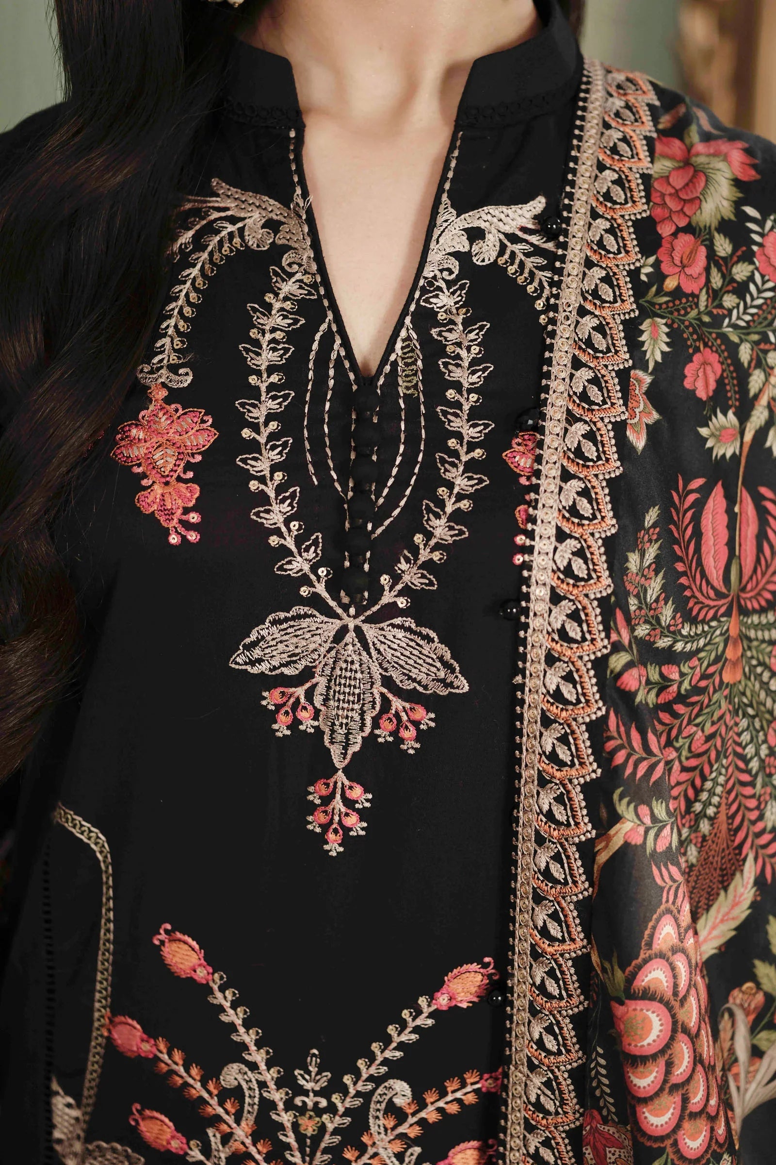 EMBROIDERED LAWN UNSTITCHED 3PC SET | KPA0018