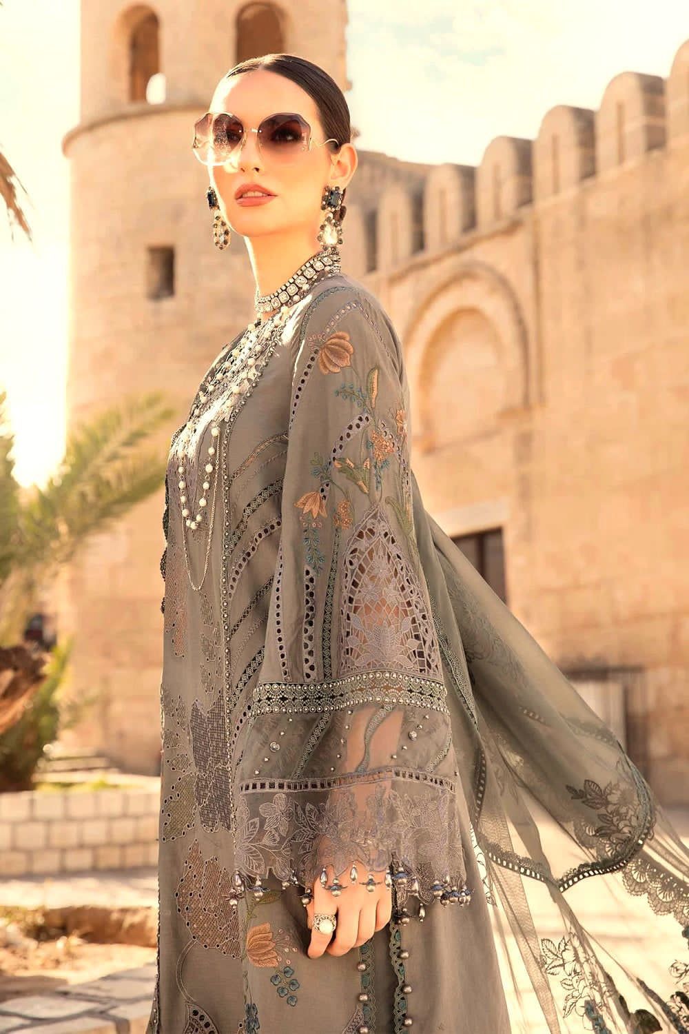 EMBROIDERED LAWN UNSTITCHED 3PC SET | KPA0001