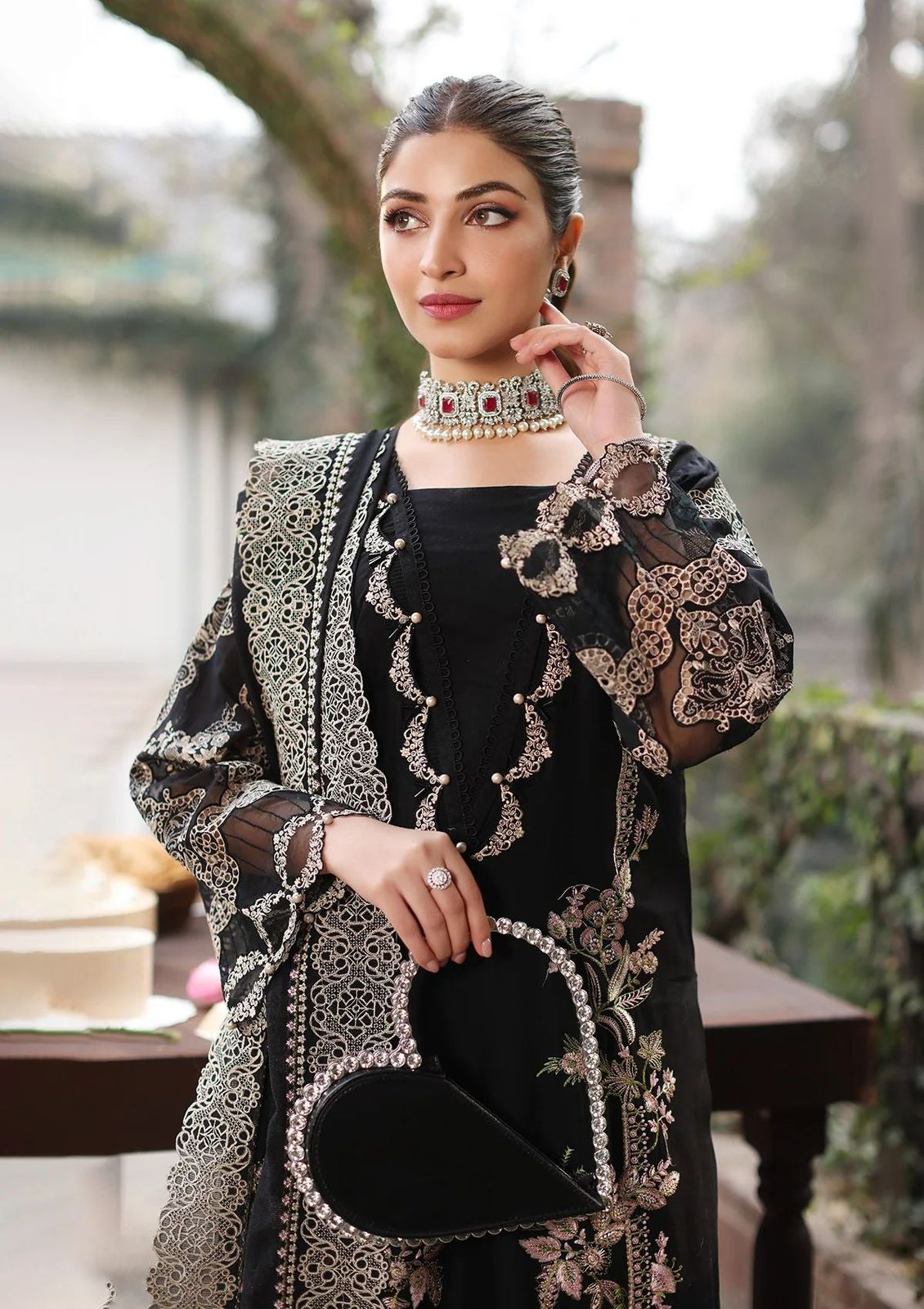 EMBROIDERED LAWN UNSTITCHED 3PC SET | KPA0041