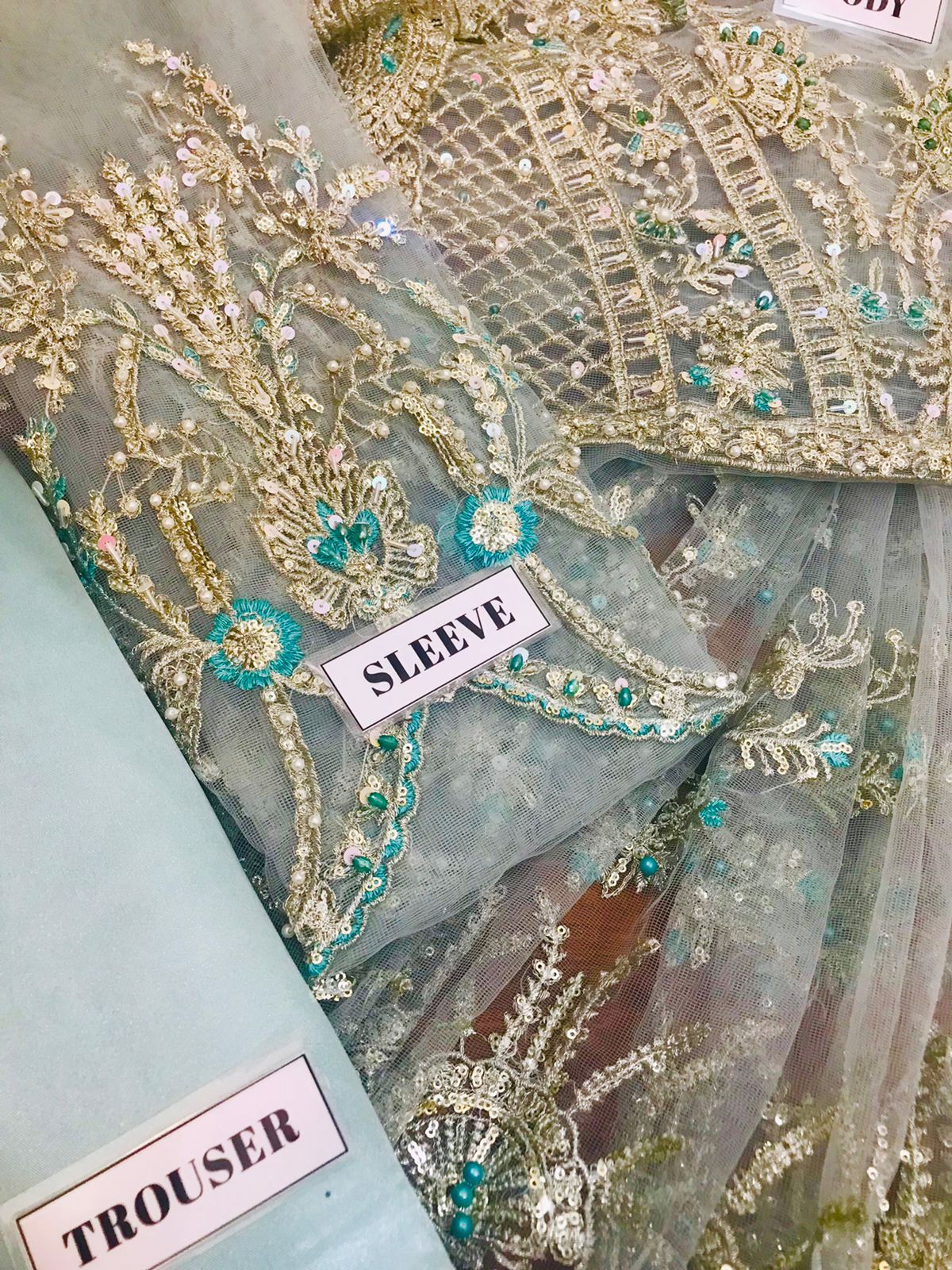 MARIA B HEAVY EMBROIDERED UNSTITCHED 3PC MAXI | KPA0120